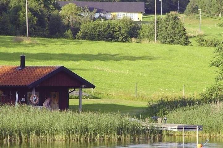 Ferienhaus für 4 Personen, mit Terrasse und Garten in Lilla Edet