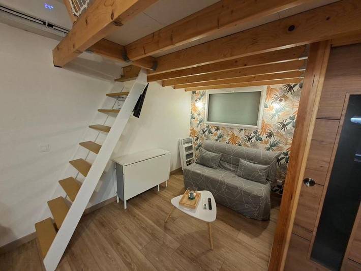 Gîte pour 4 personnes, avec Terrasse à Montamisé - 2