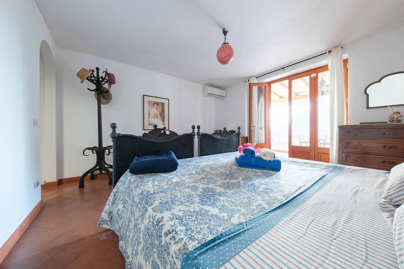 Villa 'Valle Canale Piccola' with Sea View, Wi-Fi and Air Conditioning in Lipari