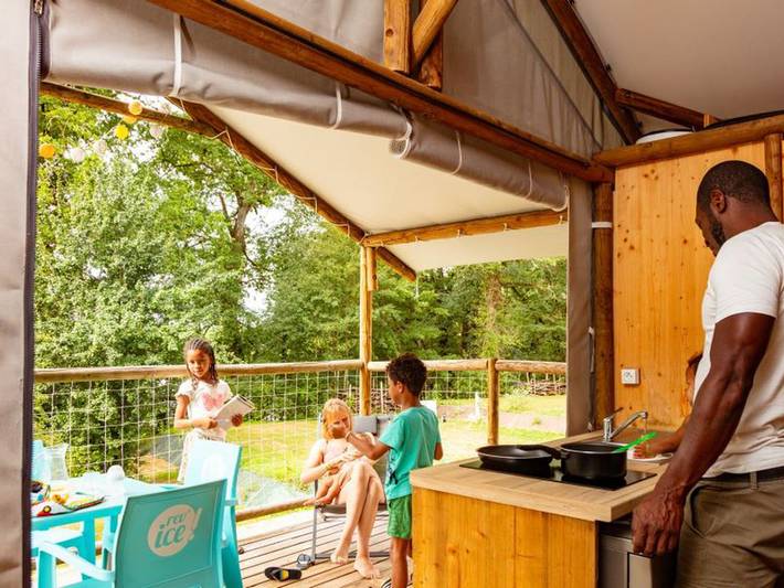 Location de vacances pour 4 personnes, avec terrasse et piscine à Martiel - 4