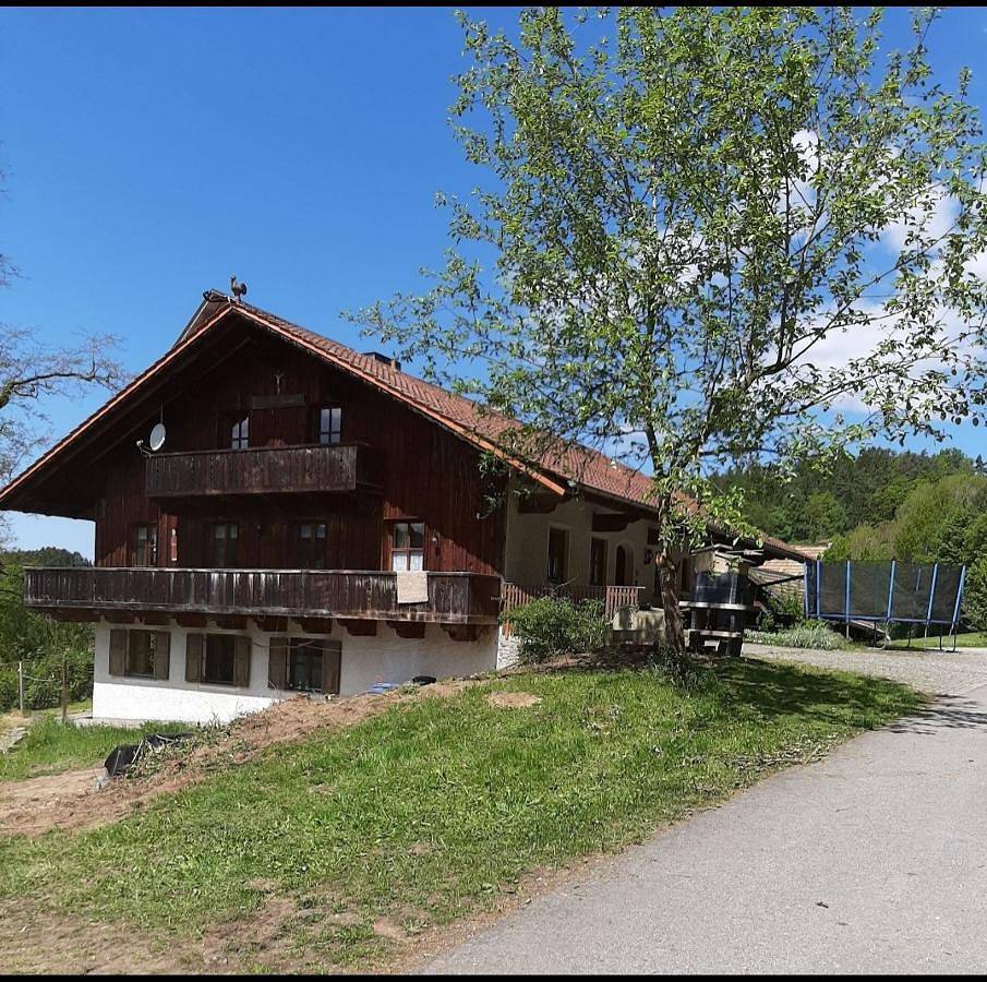 Ferienhaus Piller - Ferienwohnung mit Balkon in Viechtach, Ostbayern