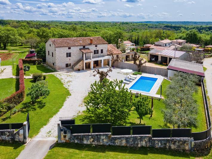 Ferienhaus für 5 Personen, mit Terrasse und Garten - 1