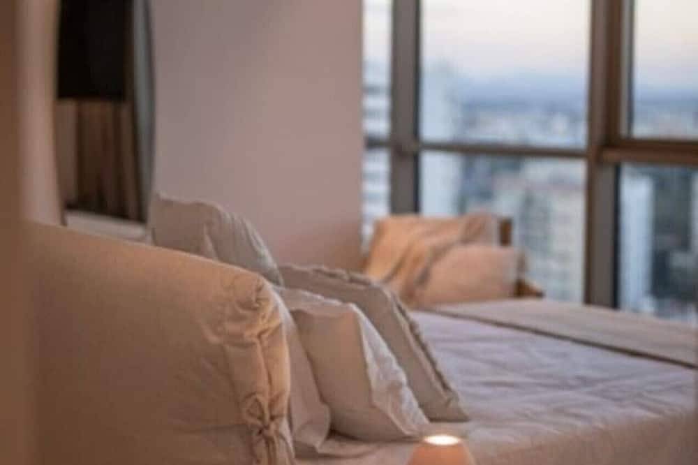 Entire apartment, A spectacular suite apartment on a new high rise in Nicosia, South Cyprus