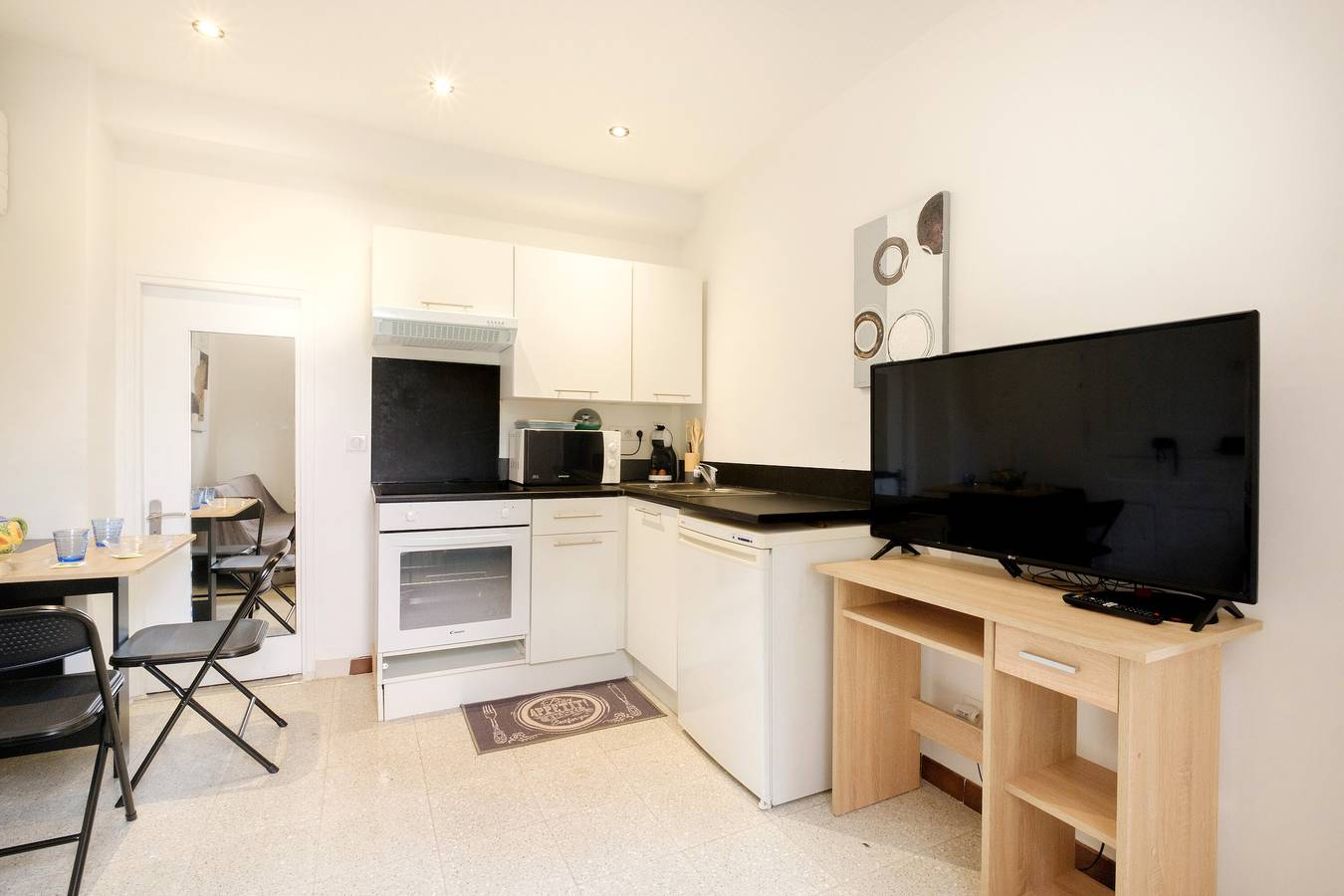 Geheel appartement, Appartement '2 Stuks Dans Maison Individuelle' met Gedeeld Terras, Wifi en Airconditioning in Cagnes-sur-Mer, Cannes regio