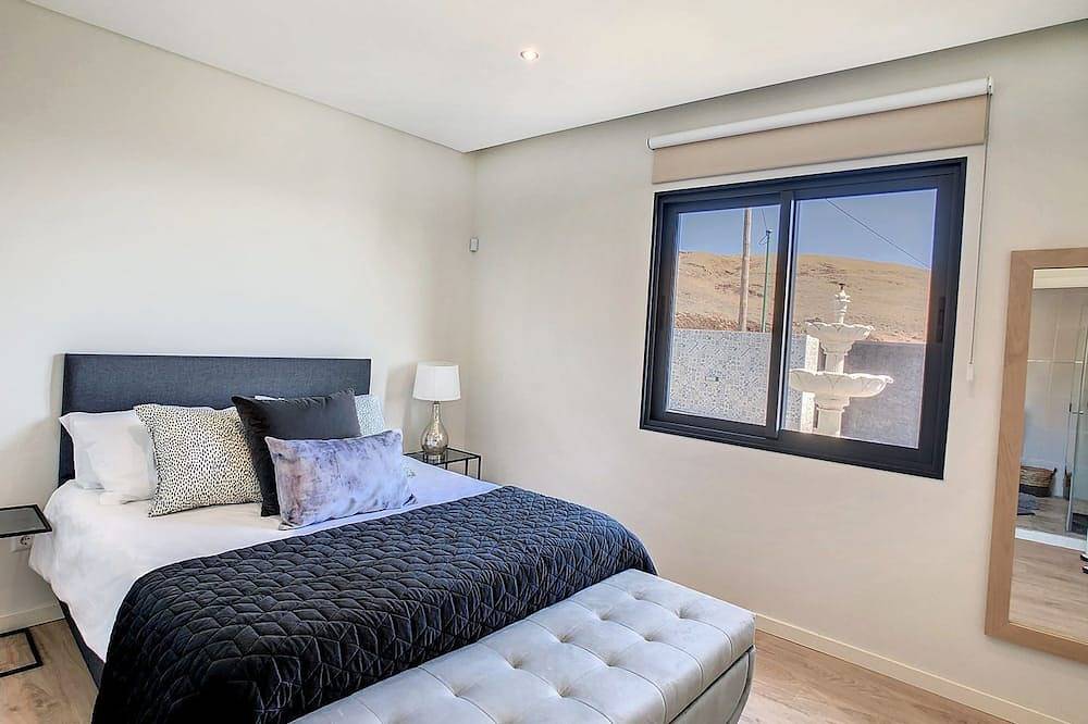 Villa Bahari - Fünf Schlafzimmer Haus, Schläft 10 in Caniçal, Madeira