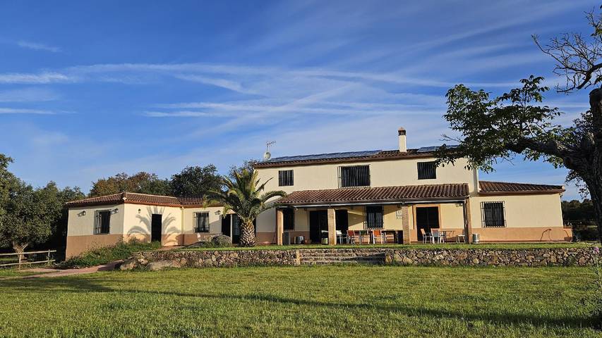 Chalet para 12 personas, con jardín en Extremadura