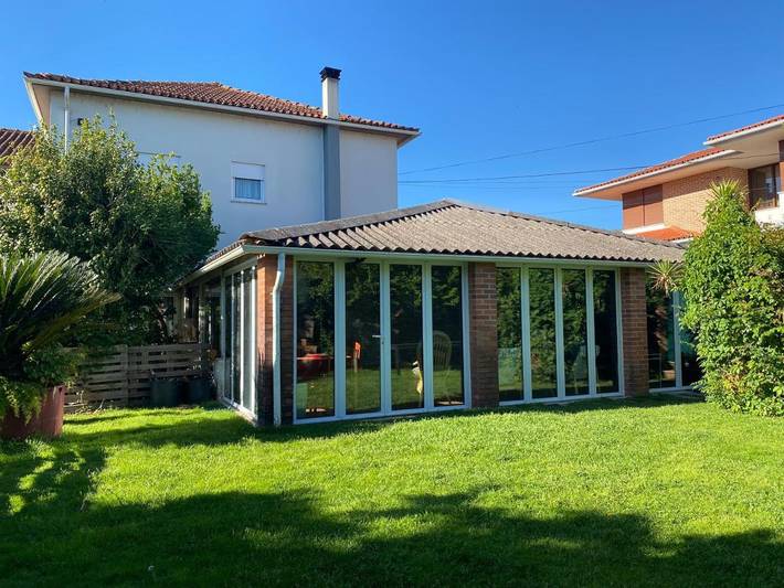 Location de vacances pour 13 personnes, avec Balcon et Terrasse ainsi que Jardin et Vue à Soure