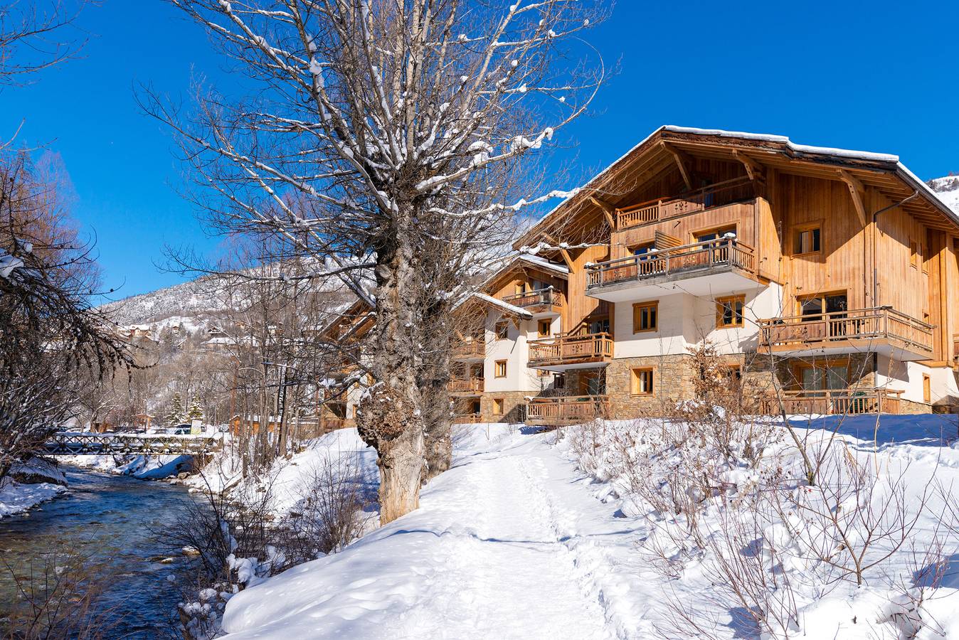 Entire apartment, Résidence Le Hameau du Rocher Blanc - 2 room apartment 4 people in Saint-Chaffrey, Serre Chevalier