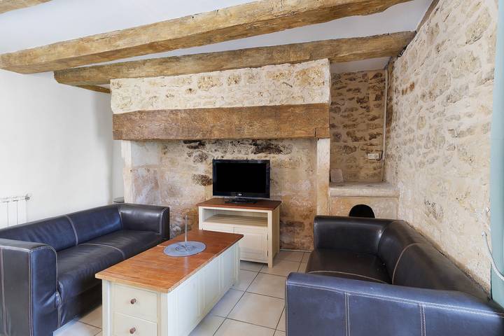 Location de vacances pour 4 personnes, avec jardin, adapté aux familles à Jayac - 3