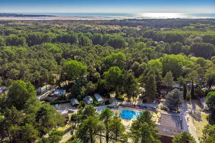 Mobil home pour 6 personnes, avec terrasse, animaux acceptés à Camiers - 2
