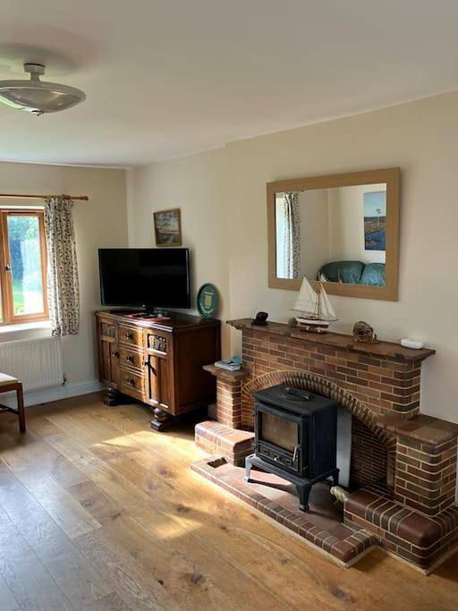 Greenacres Holiday Cottage - Salthouse Norfolk in Salthouse, Norfolk Coast