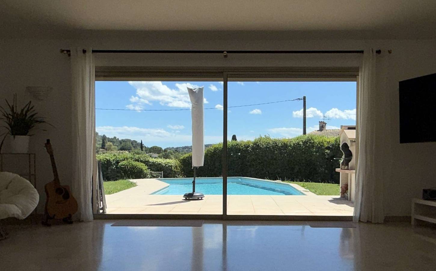 Apartamento vacacional entero, Villa with garden, swimming pool, Wi-Fi and air conditioning, near Cannes in Mouans-Sartoux, Costa mediterránea (Francia)