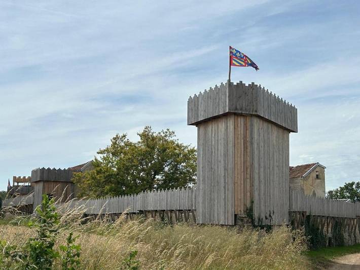 Location de vacances pour 10 personnes, avec jardin ainsi que terrasse et vue à Ampilly-le-Sec - 3