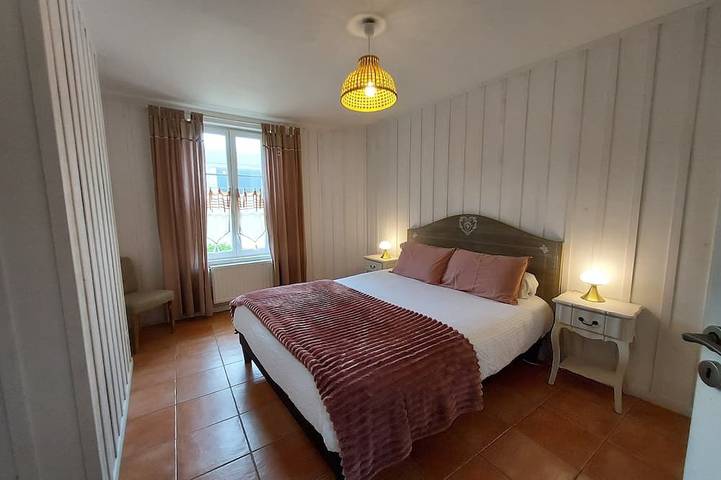 Location de vacances pour 6 personnes, avec jardin ainsi que piscine et terrasse à Civrac-de-Blaye - 3