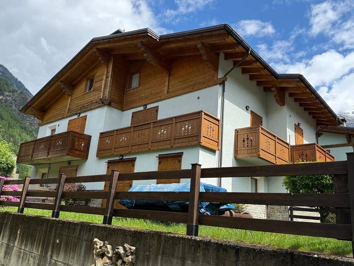 Gîte pour 6 personnes, avec terrasse et vue à Sondalo - 4