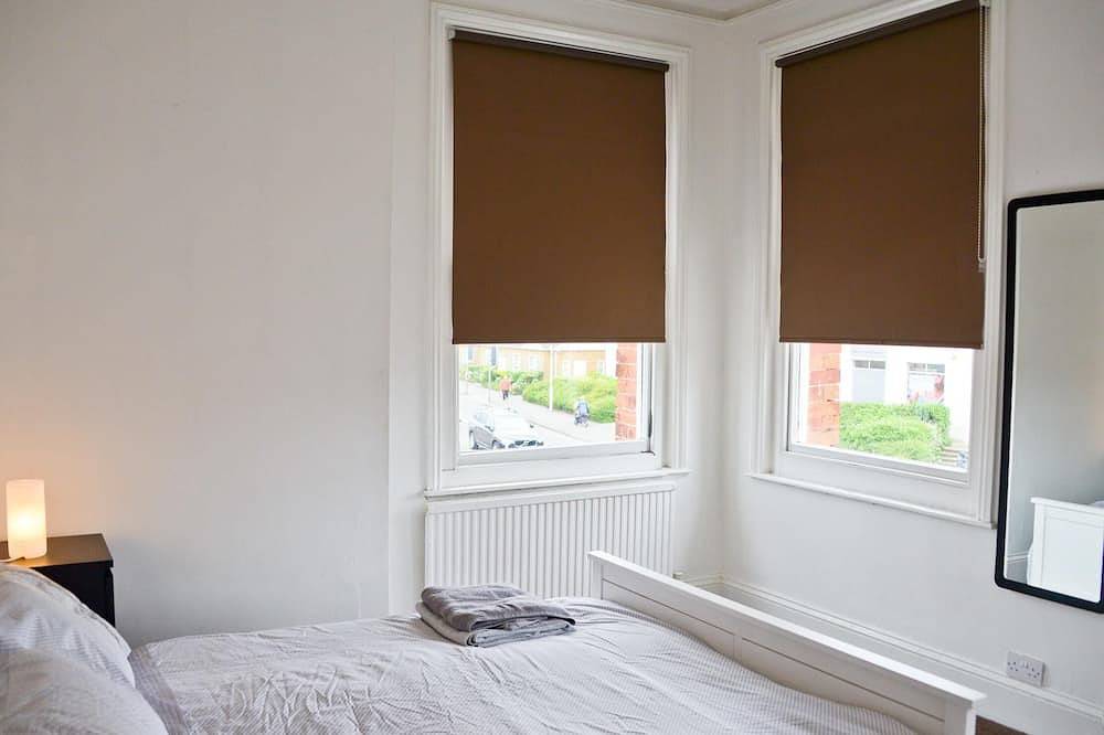 Entire apartment, Crh · Corner House Apartment in Worthing, West Sussex