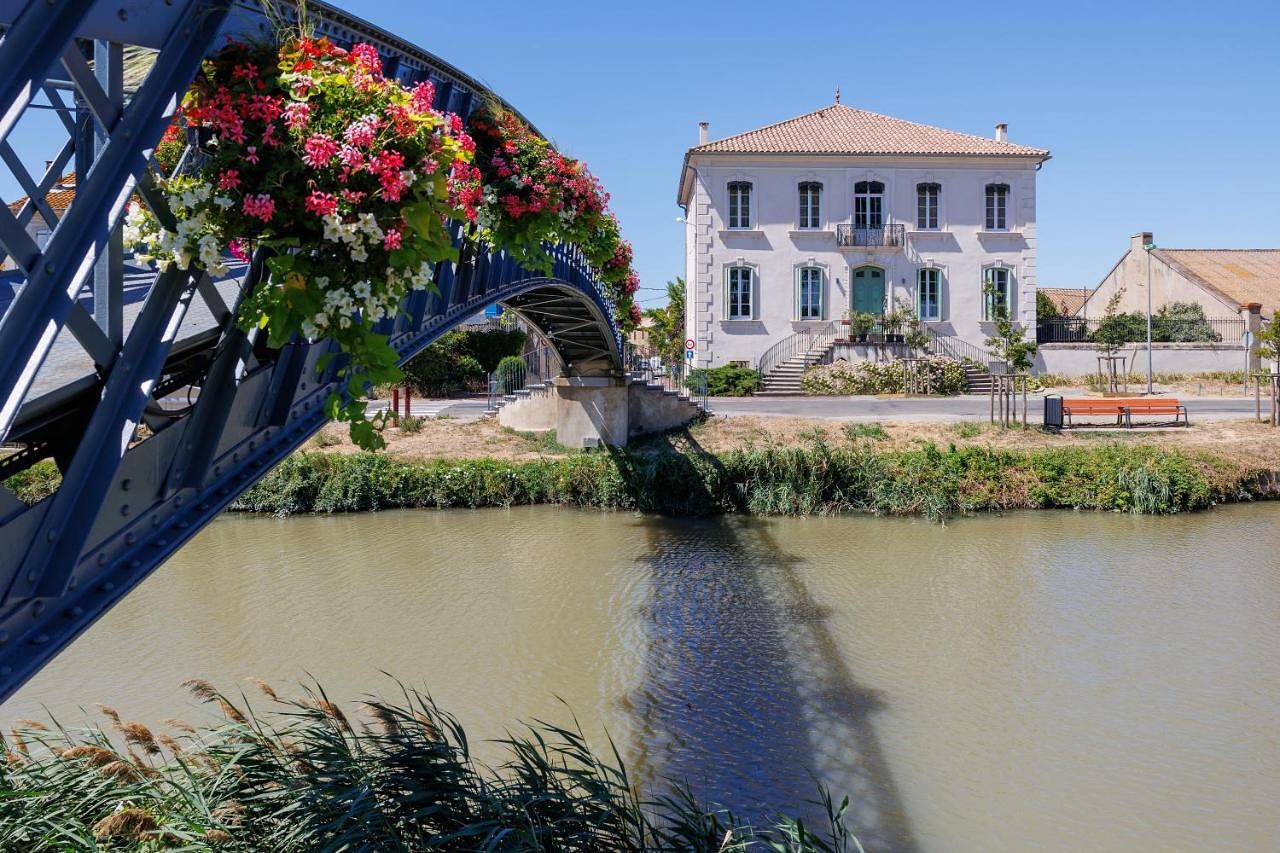 La Passerelle du Canal in Sallèles-d'Aude, Côte méditerranéenne (France)