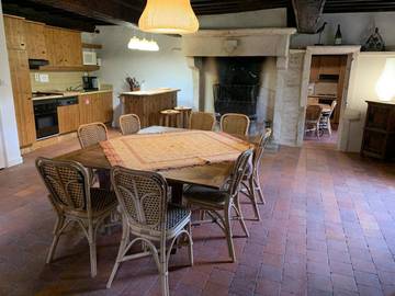 Chambre d’hôte pour 2 personnes, avec jardin et vue, animaux acceptés à Ozenay