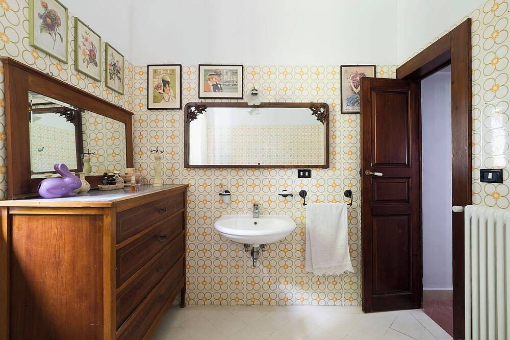 Castle near the sea with pool, park and views in Acireale, Catania Province