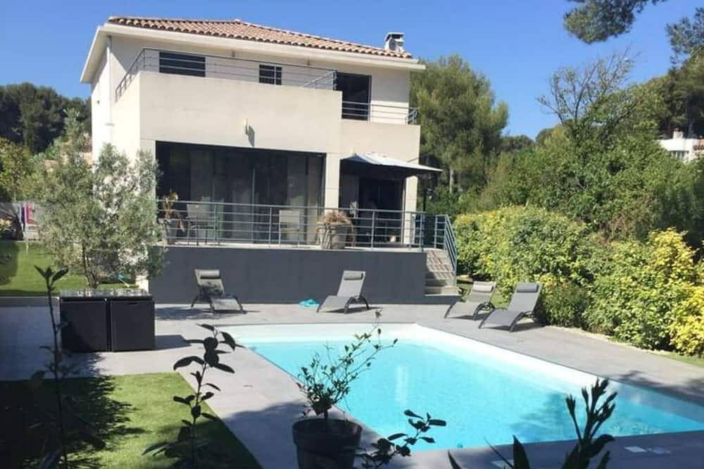 Villa Contemporaine de 200m2 Proche de Marseille in Carry-le-Rouet, Istres en omgeving