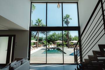 Vacation Rental for 16 Guests in Grimaud, Draguignan region, Picture 3