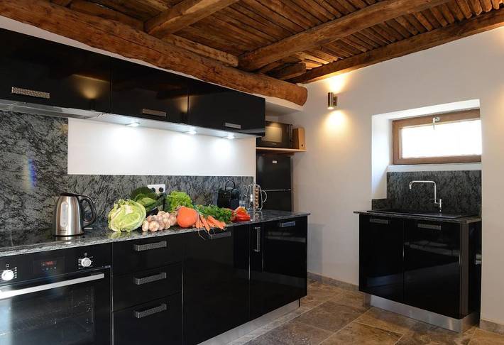 Gîte pour 8 personnes, avec jardin ainsi que piscine et vue à Lucciana - 3