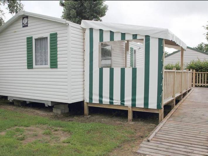 Camping Les Alouettes - Mobilheim 5 personen - Excellence Pmr in La Chaize-Giraud, Loire-Tal