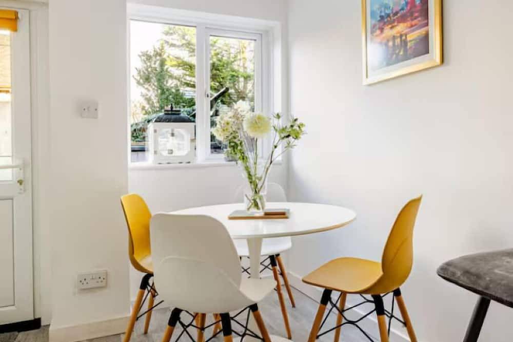Holiday Rental for 4 People in Largs, Firth Of Clyde