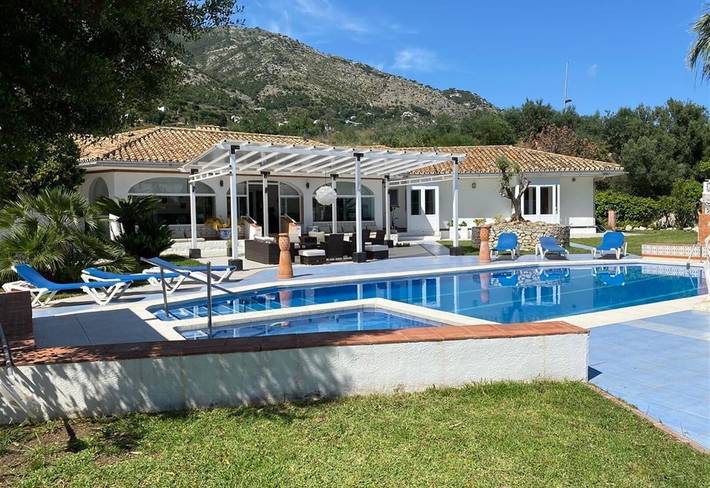 Chalet para 12 personas, con piscina para niños y jardín en Costa del Sol Occidental - 2