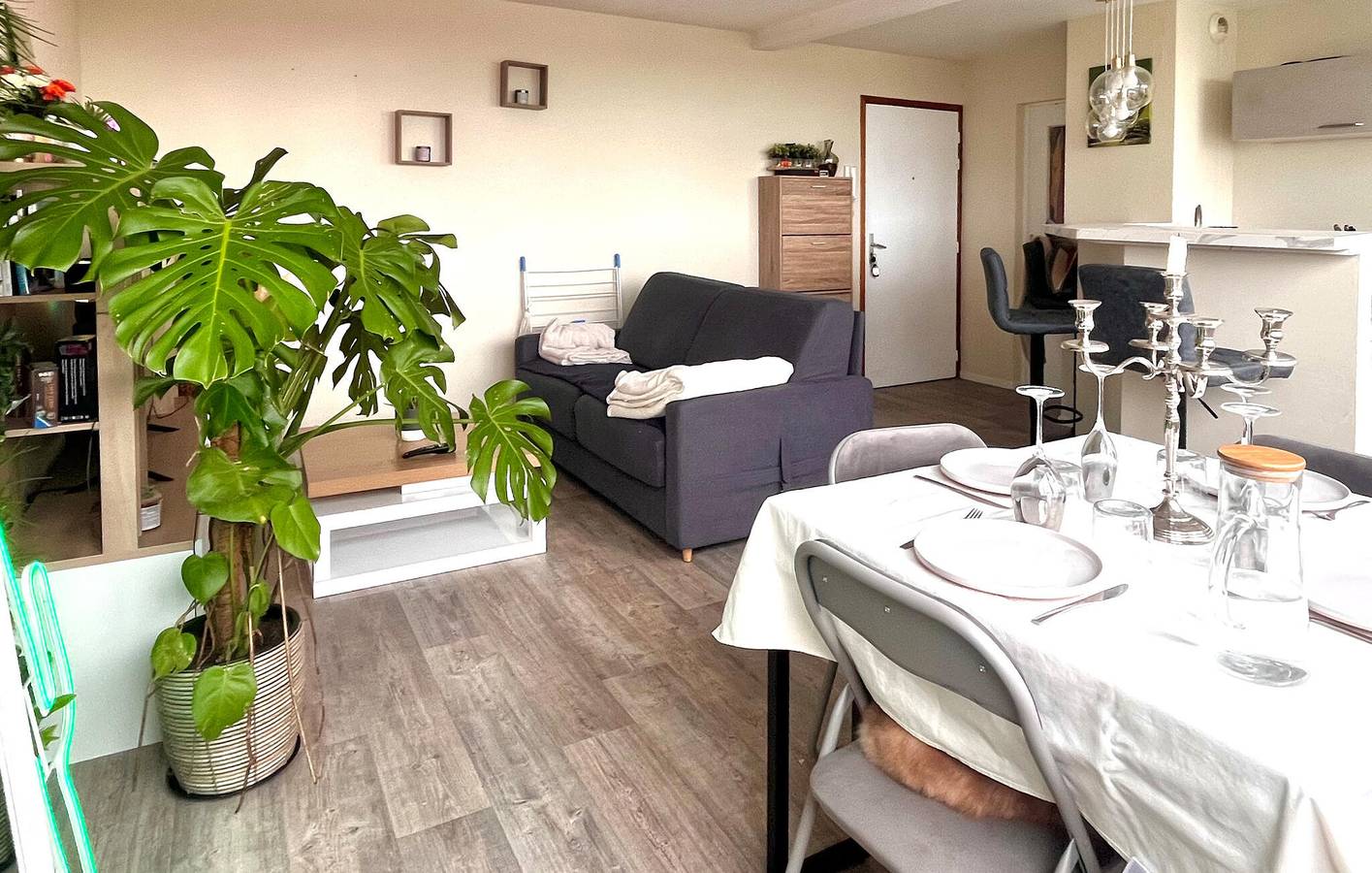 Apartamento vacacional entero, Acogedor apartamento con aparcamiento, Internet y lavandería cerca de la playa in Angers, Valle del Loira