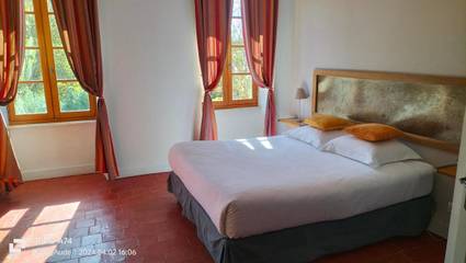 Hôtel pour 4 personnes, avec piscine ainsi que sauna et jardin, adapté aux familles à Palaja
