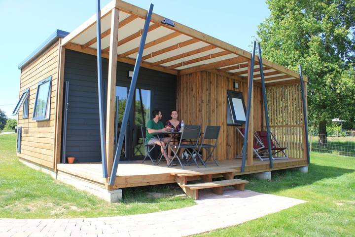 Chalet pour 4 personnes, avec terrasse et piscine - 1