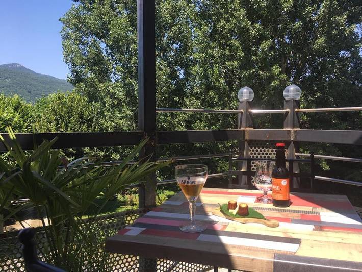 Hôtel pour 3 personnes, avec jardin et jacuzzi ainsi que piscine et sauna, animaux acceptés à Saint-Jean-en-Royans - 2