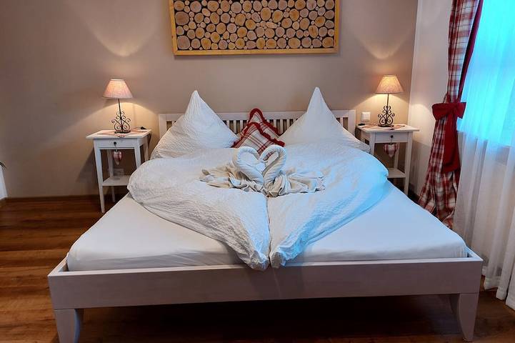 Ganze Wohnung, Schwarzwaldblick, Typ B, 90 qm, 1. Etage, max. 4 Pers. in Horben, Südschwarzwald