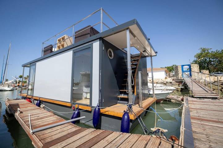 Barco para 4 personas, con vistas y jardín, Se admiten mascotas - 1