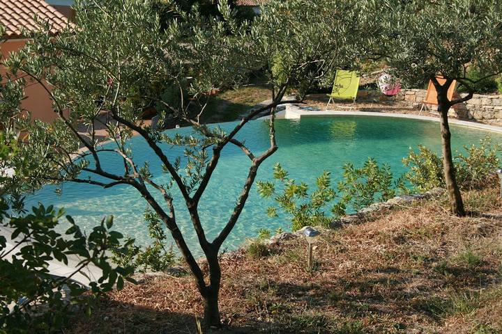 Chambre d’hôte pour 2 personnes, avec terrasse et piscine dans le Var - 2