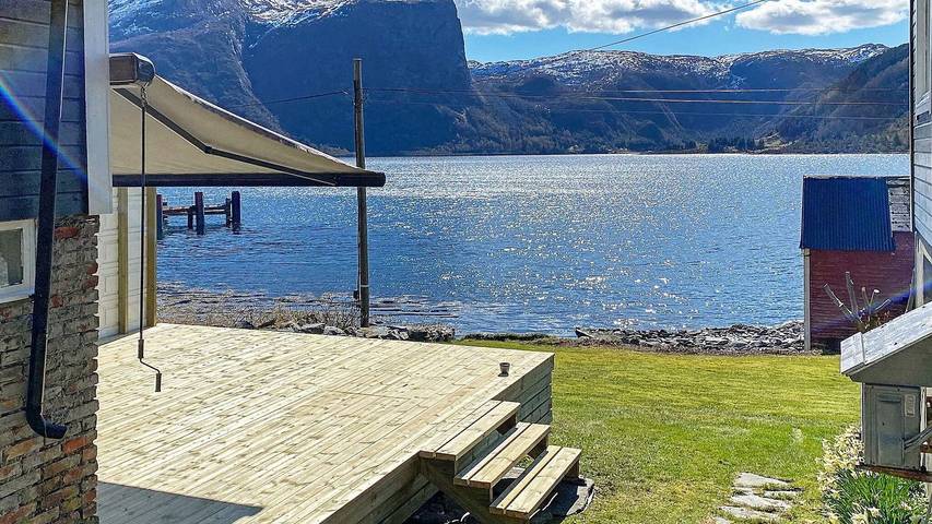 Ferienhaus für 8 Personen, mit Ausblick und Terrasse - 1