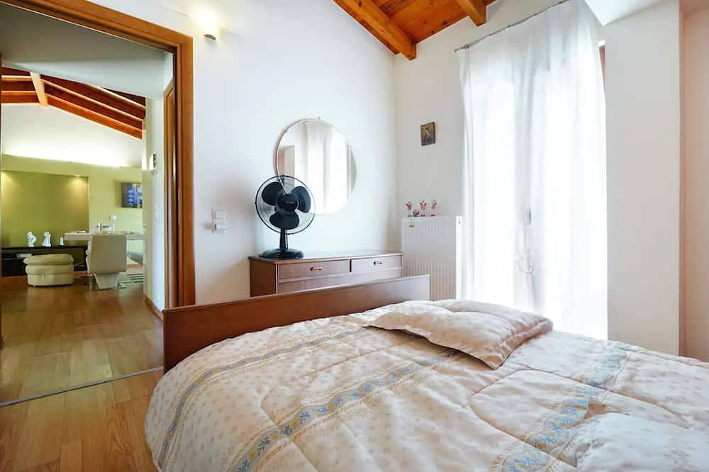 Penthouse 2 bedrooms near city center in Chania region