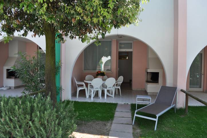 Appartement de vacances entier, Appartement de vacances avec climatisation, terrasse, balcon et piscine in Bibione, San Michele al Tagliamento