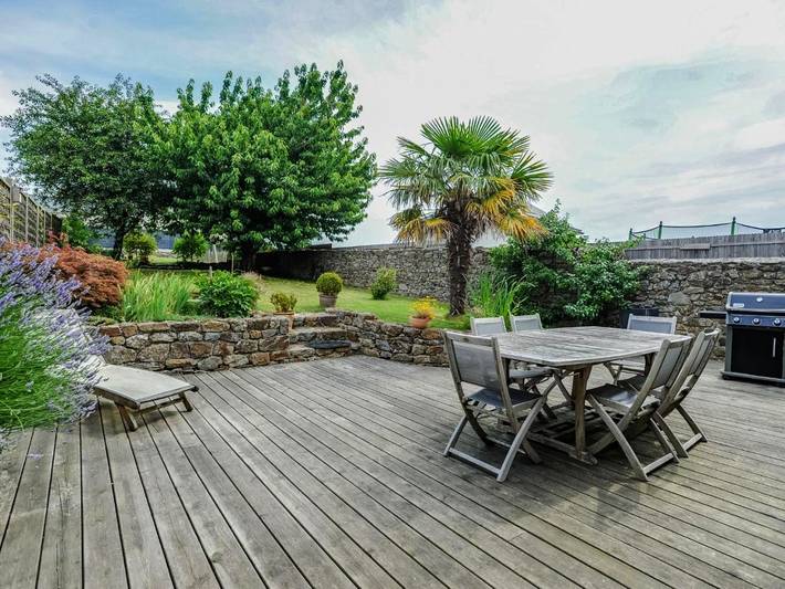 Location de vacances pour 7 personnes, avec jardin à La Gouesnière - 2