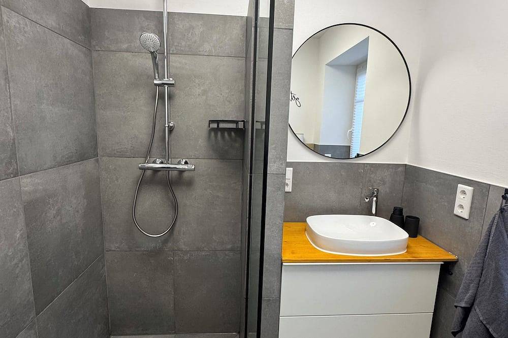Ganze Wohnung, 1 bedroom apartment in apen in Apen, Ammerland