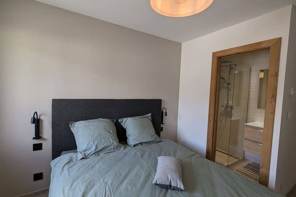 Cottage with heated pool, spa and valley view in Le Val-d'Ajol, Parc naturel régional des Ballons des Vosges