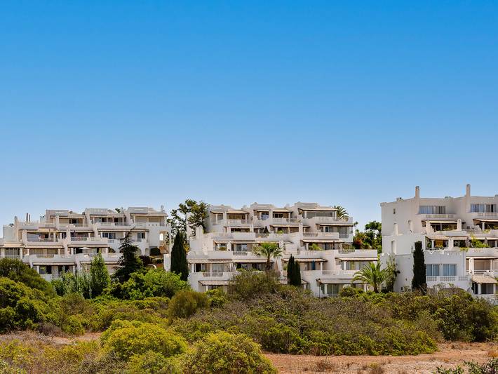 Ganze Wohnung, Gemütliche 1-Zimmer-Wohnung nahe Ferragudo-Stränden in Ferragudo, Faro Distrikt