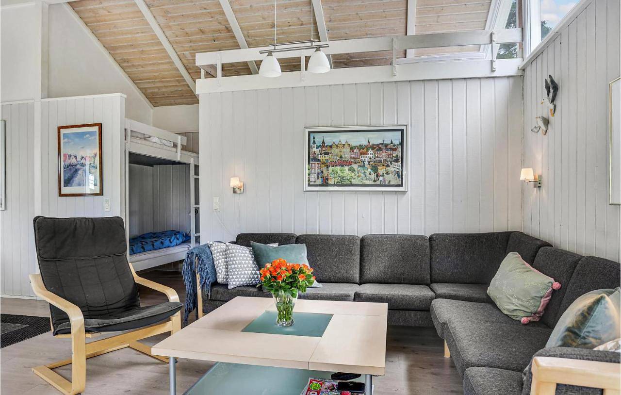 Four-Bedroom Holiday Home in Tversted, Tannisbucht