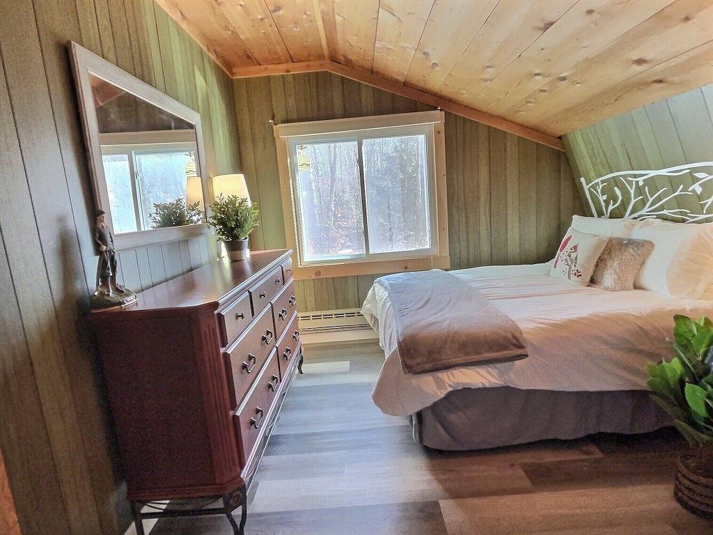 Happycub - Hot Tub, Fireplace, Game Room! in Killington, Rutland County