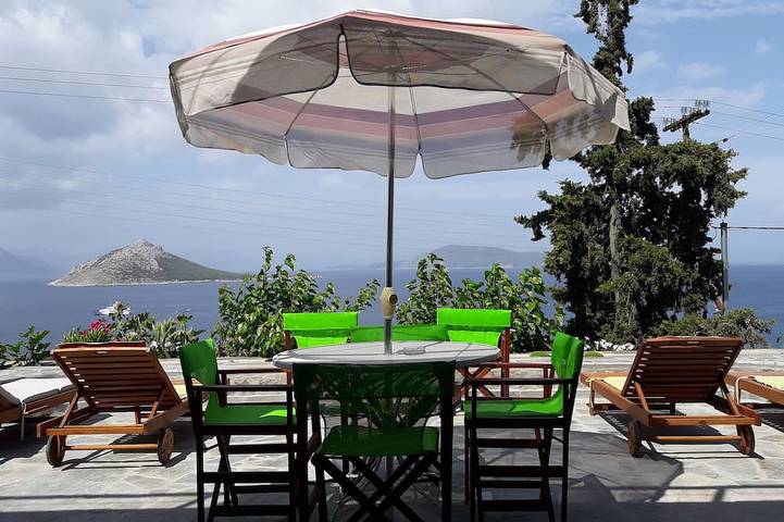 Gîte pour 9 personnes, avec balcon et jardin