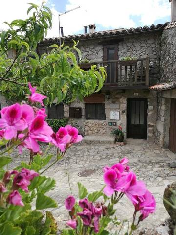 Casa rural para 4 personas, con balcón y vistas en Trevejo
