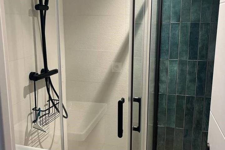 Gîte pour 6 personnes, avec Balcon ainsi que Jardin et Piscine dans Plage des Aresquiers - 4