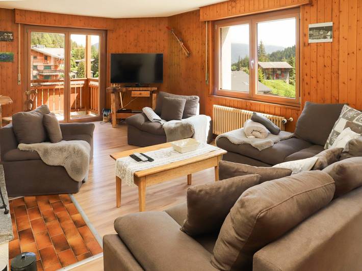 Gîte pour 4 personnes, avec vue sur le lac et balcon dans Entremont - 3