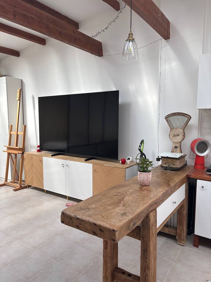 Maison de vacances 'Loft Atelier Paris' avec terrasse partagée, Wi-Fi et climatisation in Montreuil, Seine-Saint-Denis